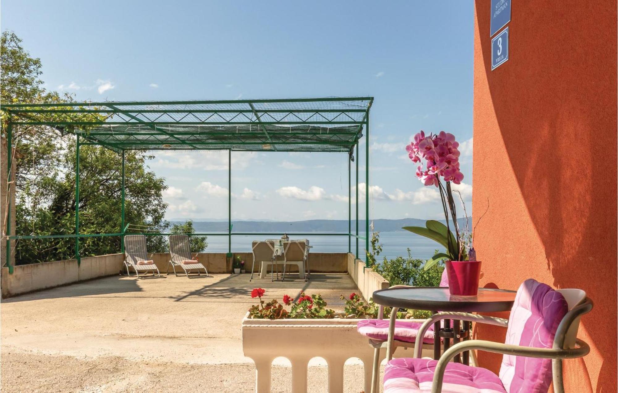 Awesome Home In Podgora With Kitchen Zewnętrze zdjęcie