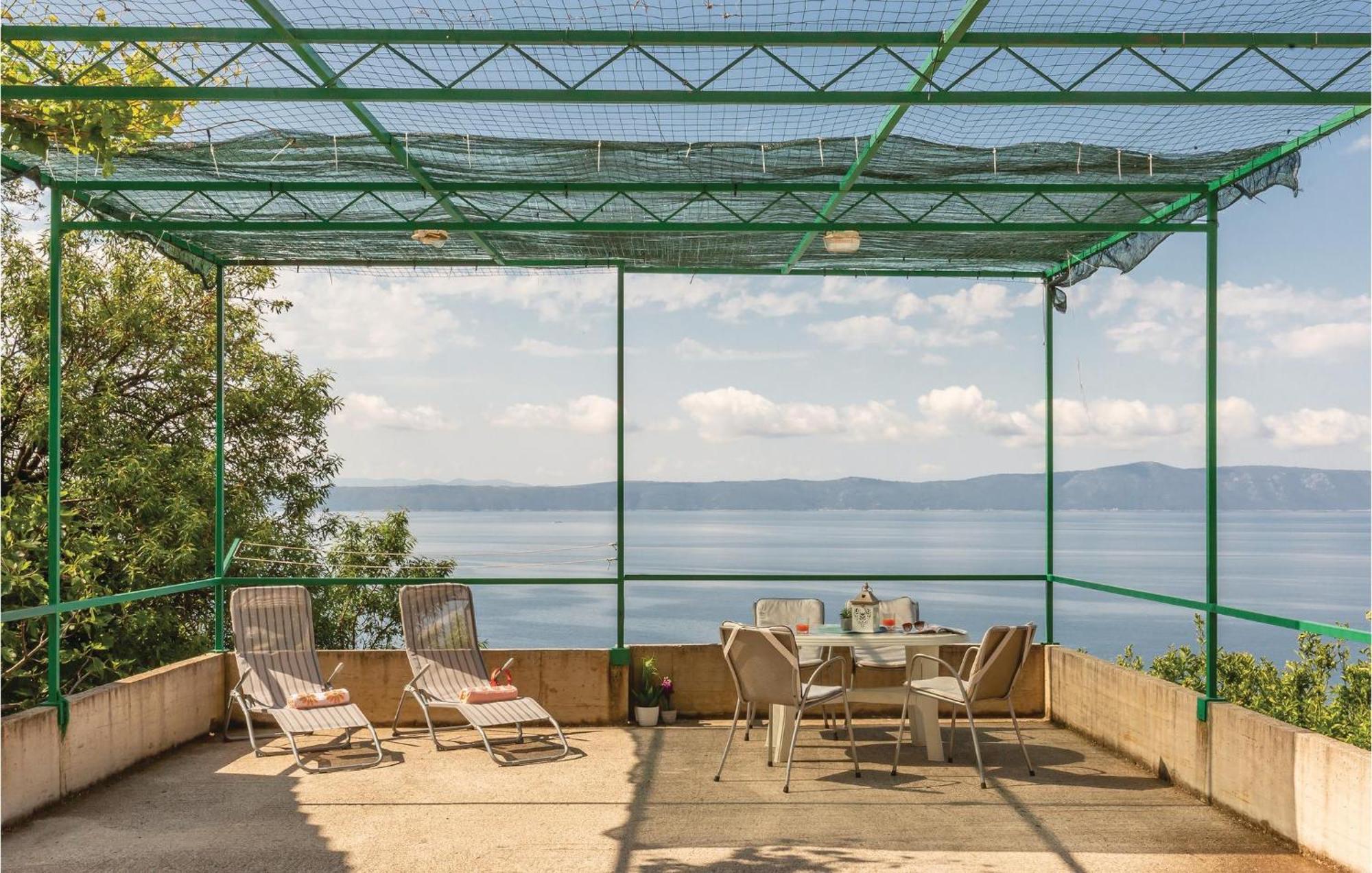 Awesome Home In Podgora With Kitchen Zewnętrze zdjęcie